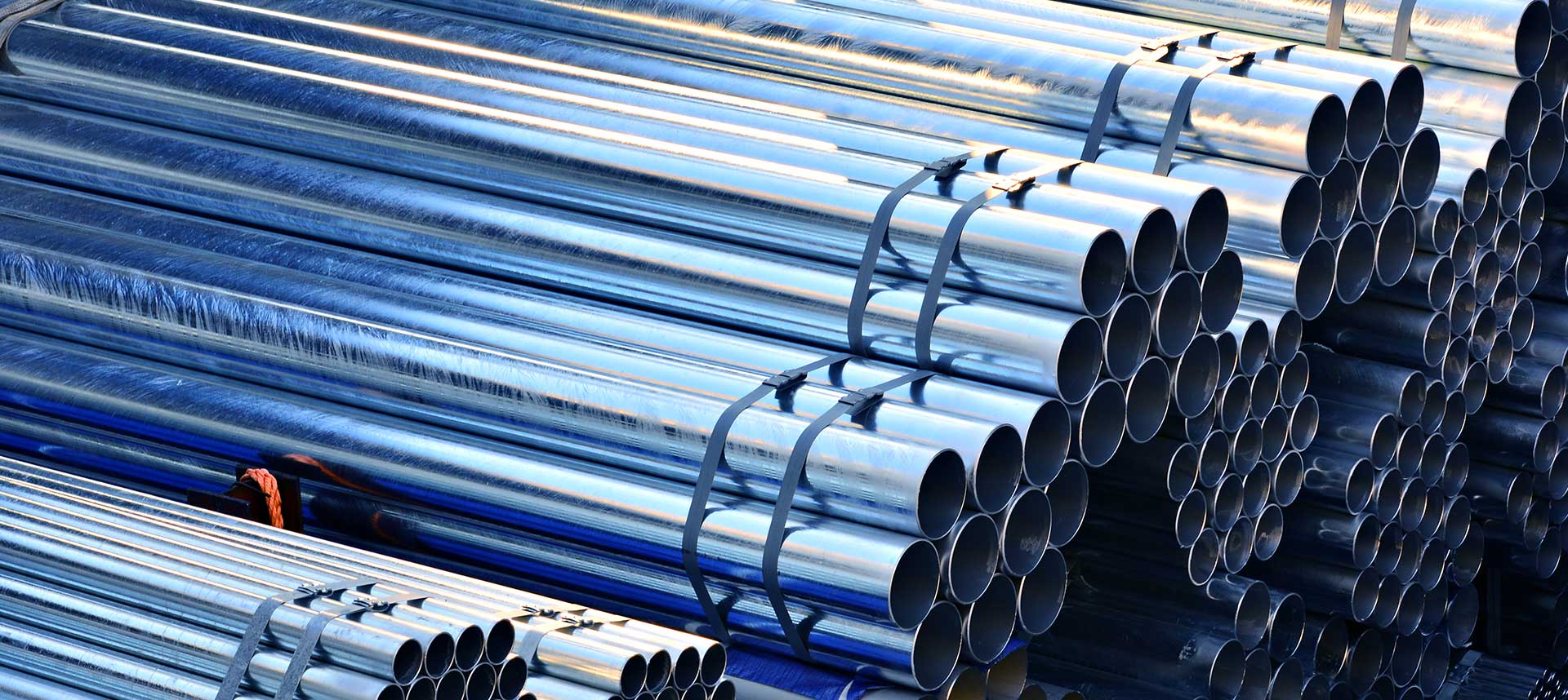 What A Piping Material Supplier For ADNOC Projects Does Differently